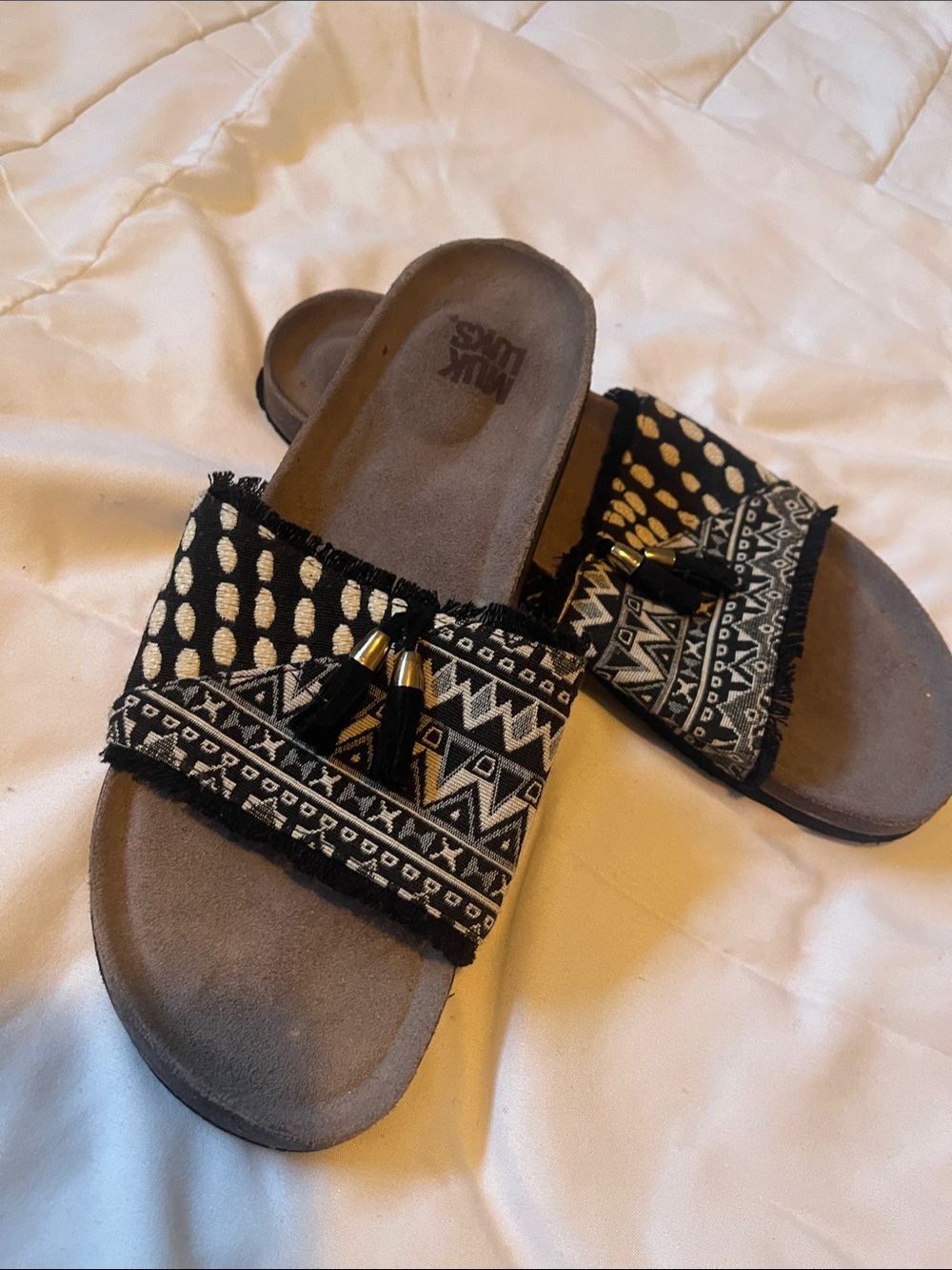 Muk Luks Black and White Patterned Slide Sandals
